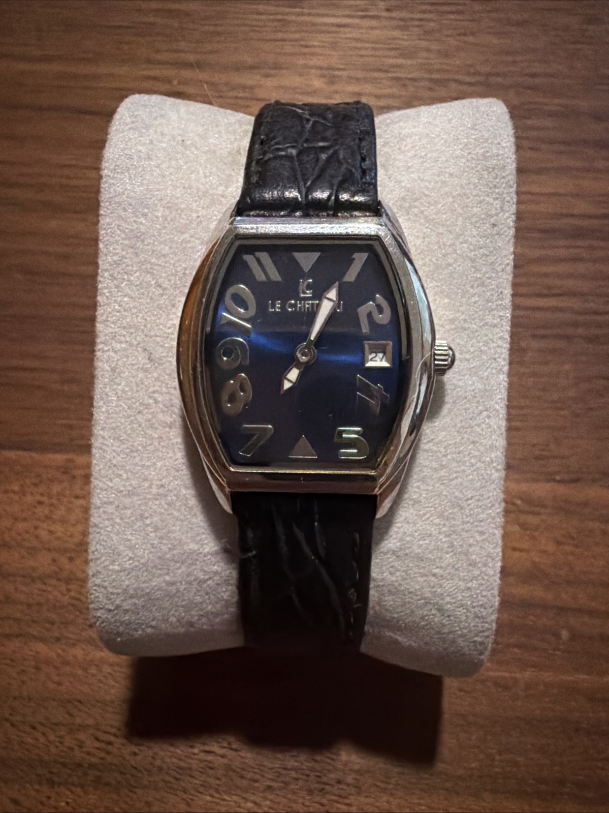 Le Chateau Men’s Black Leather Band Analog Date Display Water Resistant Watch