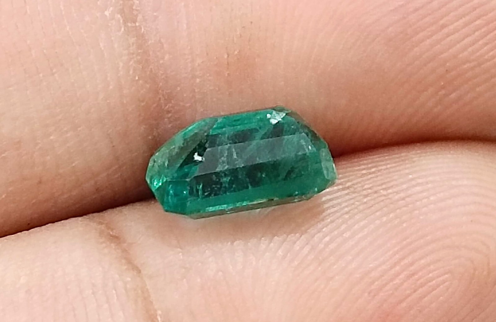 1.83ct Natural Emerald GSI Certified Octagon Cut Medium Green Zambian Gemstone