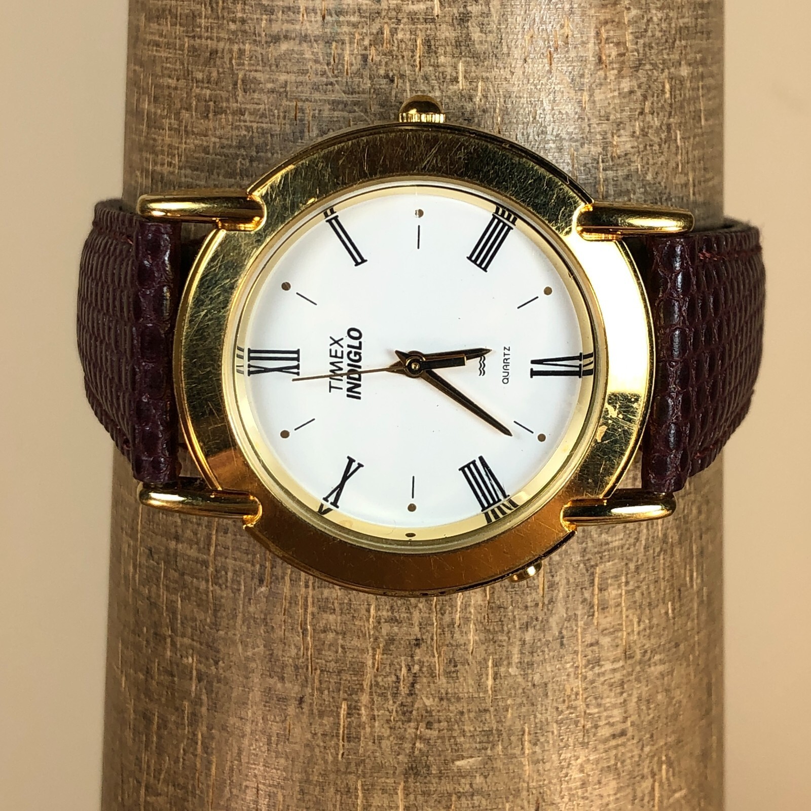 Vintage Timex Indiglo Women Gold Tone Maroon Leather Strap Quartz Watch 6 3/4″