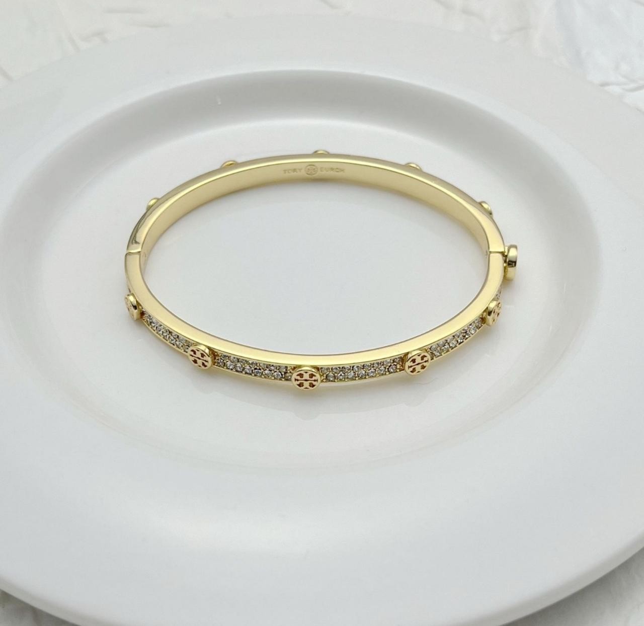 New Tory Rinestone Gold Bangle Bracelet Width 5.7cm , hight 5cm