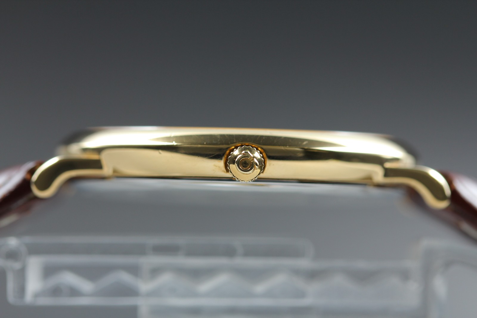 1991 Near MINT OMEGA De Ville 196.0312.1 Gold Dial Date 33mm Quartz Men’s Watch