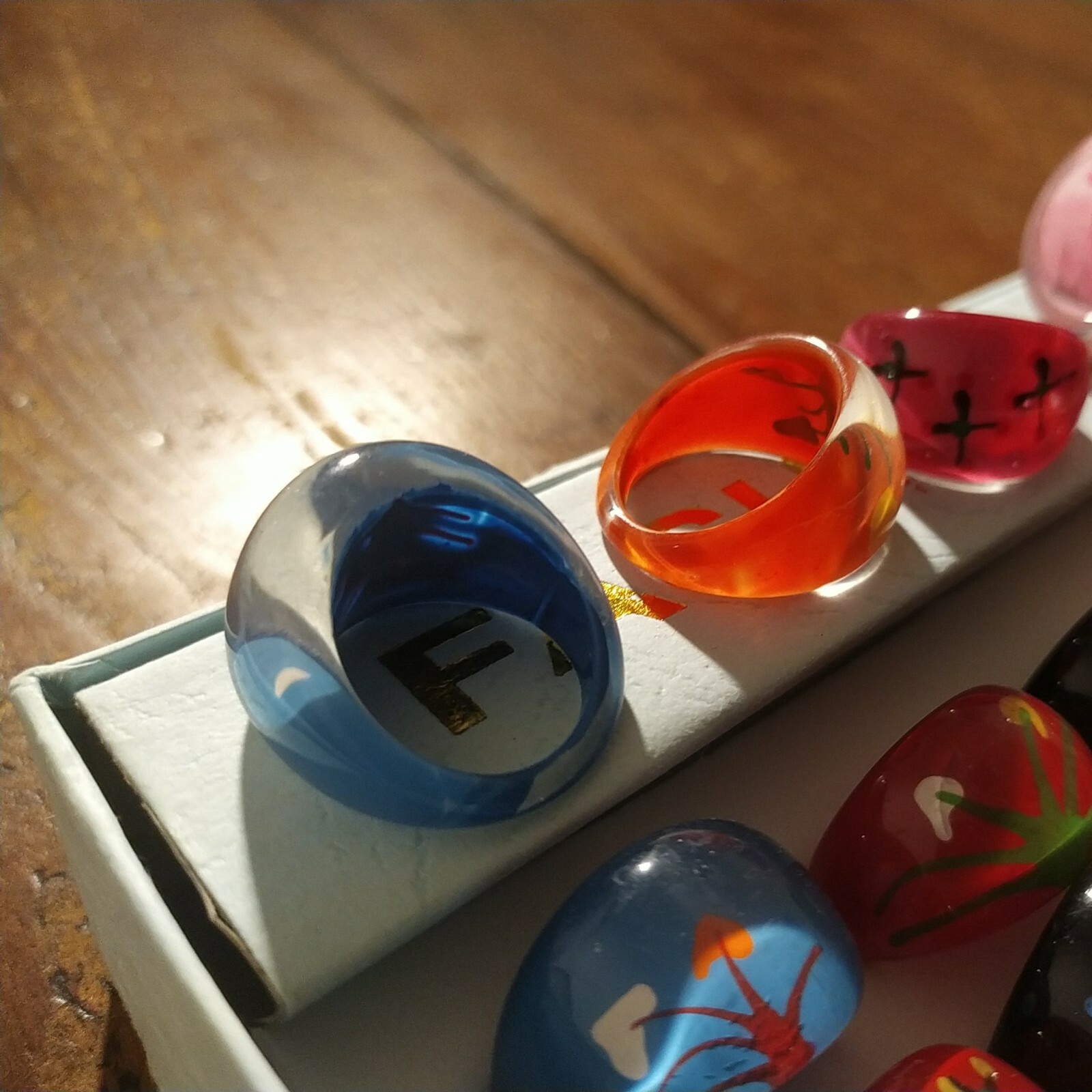36 Resin Beach Rings – Super Colorful Pop Art – Various Mixed Sizes