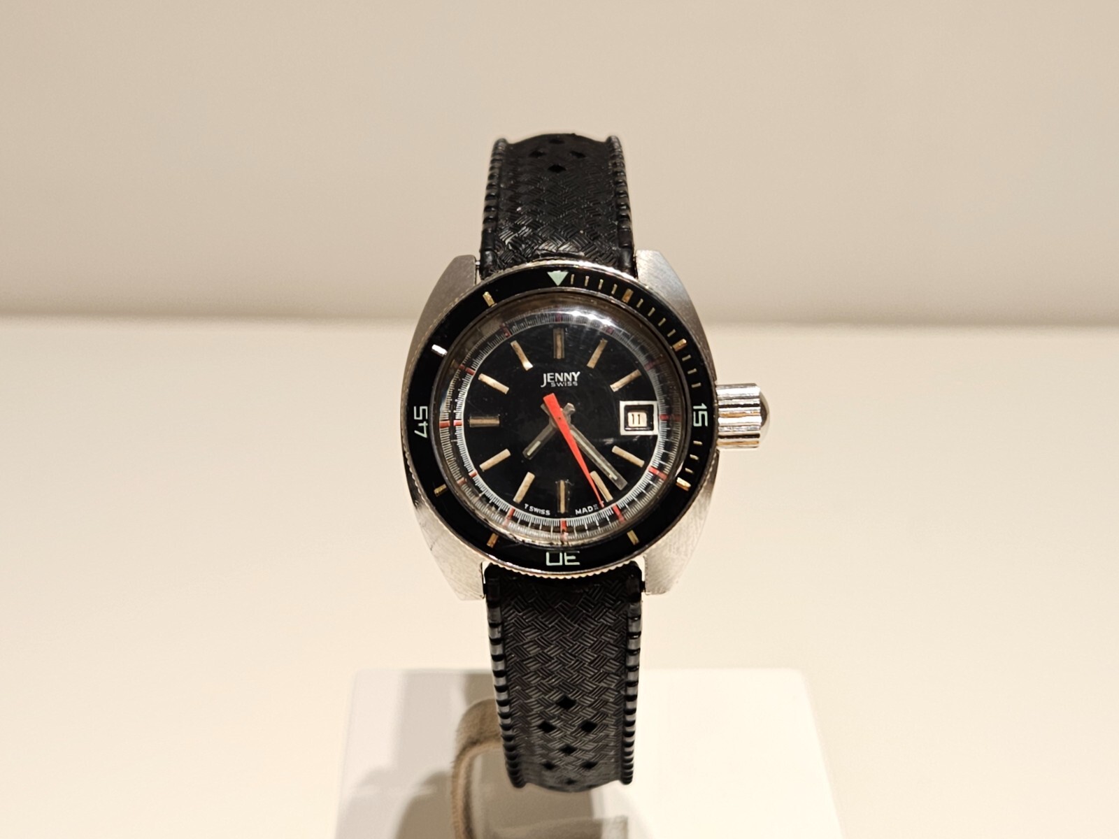 VINTAGE VERY RARE DIVER 200m ST. STEEL 29mm AUTOMATIC LADIES WATCH “JENNY” 21J