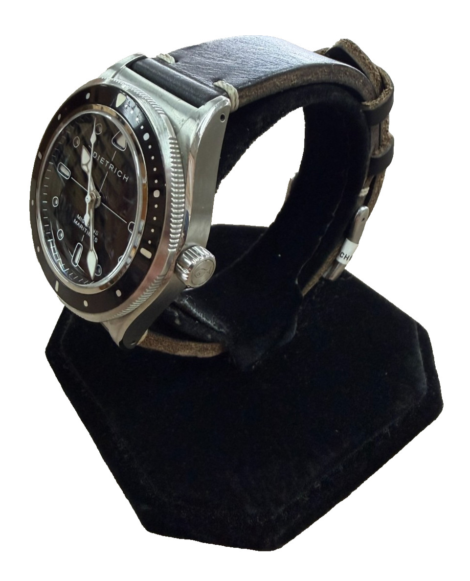 Dietrich Missions Maritime Skin Diver 2 SD-2 Black Dial w/ Horween Leather Strap