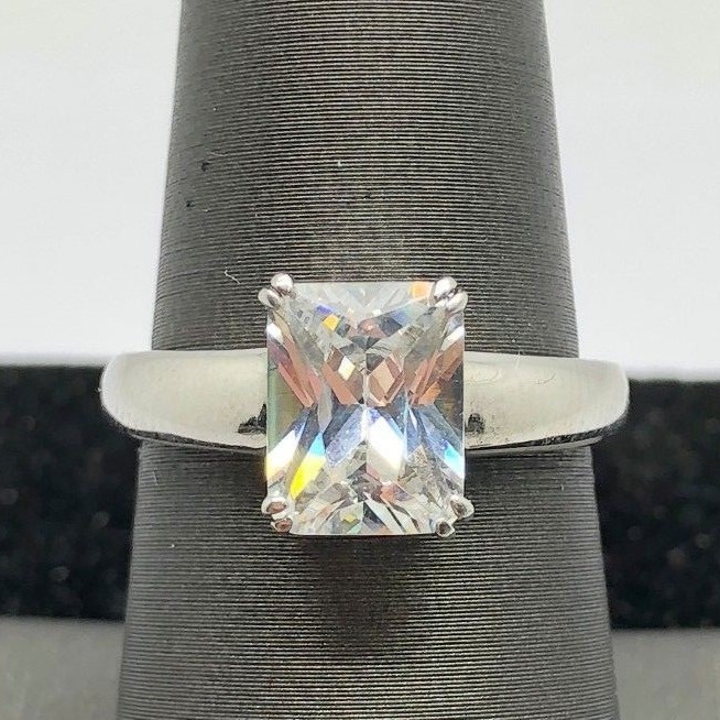 Elegant Sterling Silver 925 Elevated Solitaire Radiant CZ Cocktail Band Ring 7