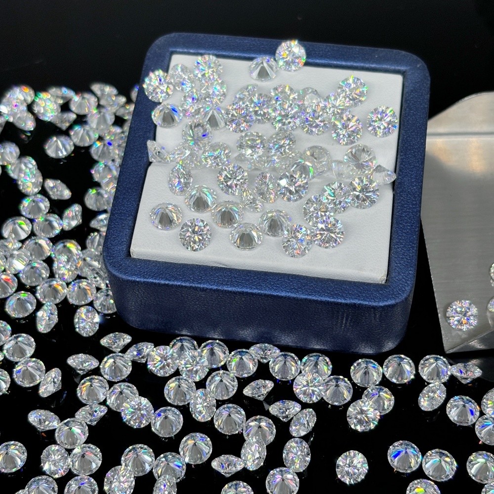Beautiful Gemstone Loose Moissanite 0.7mm-4.0mm 100pcs Round Super White D Color