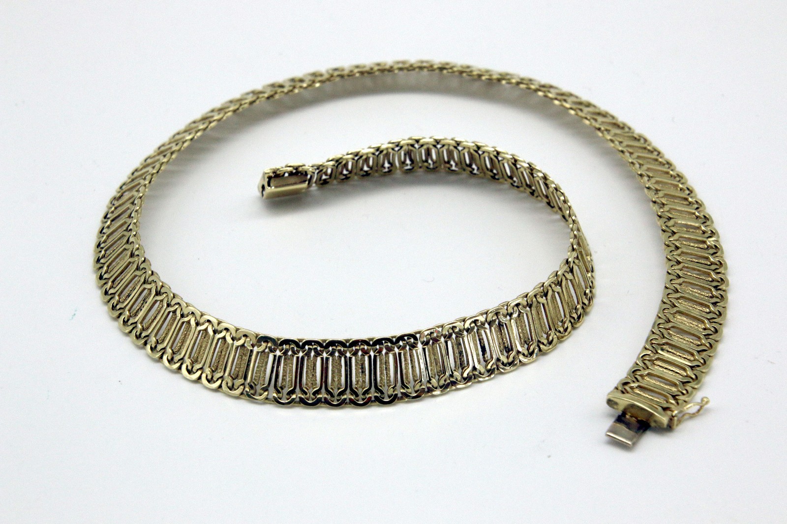 Ladies necklace necklace 585 gold 14 carat excellent condition 46 grams 45.5 cm length