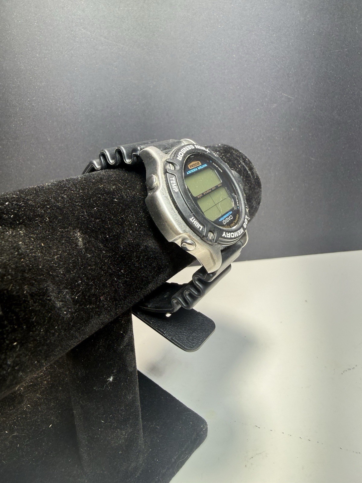 Casio Twin Sensor Digital Quartz 200M Log Memory Illuminator Black Resin Manual