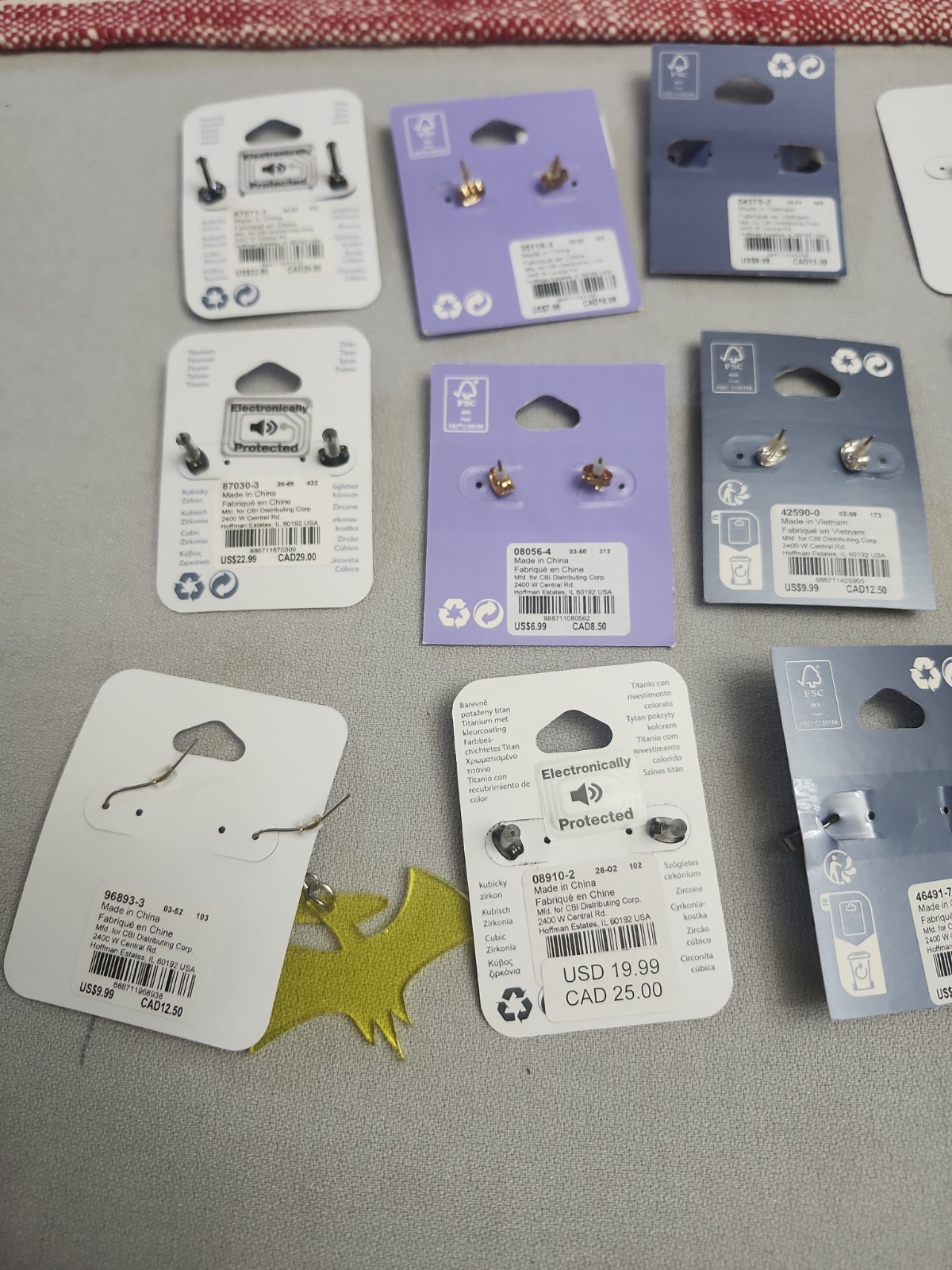 Claire’s Fashion Jewelry Pierced Earrings. Lot Of 21 Pieces…