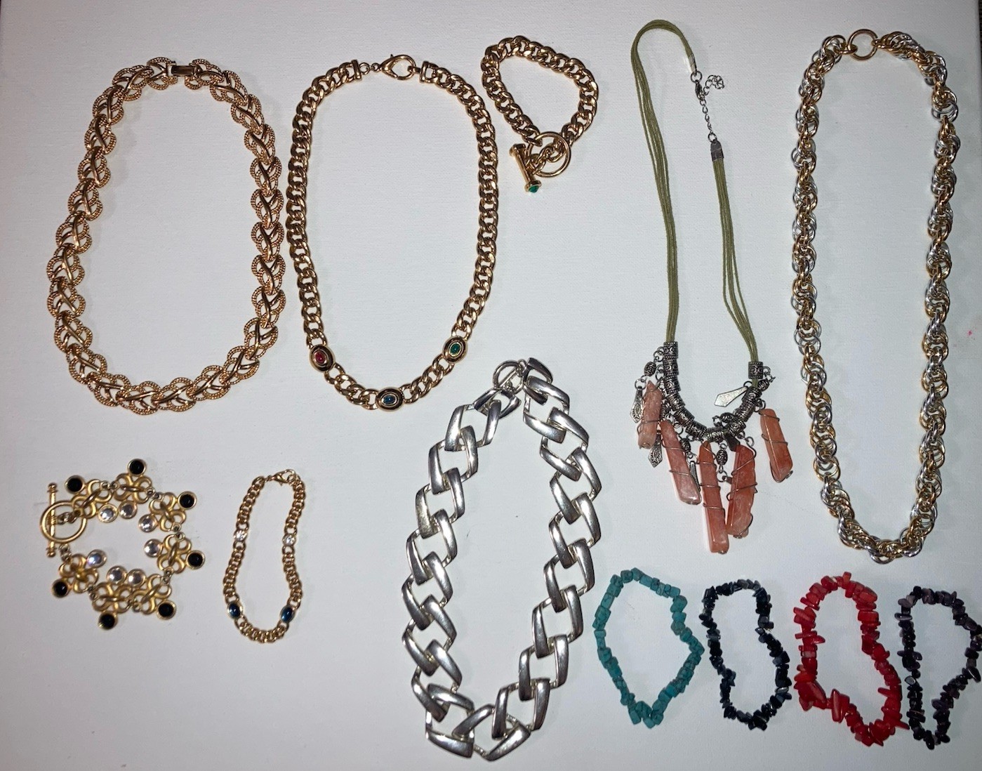 Lot Of 12 Pieces Of Costume Jewelry Stones Metal Bracelets Necklaces Excellent