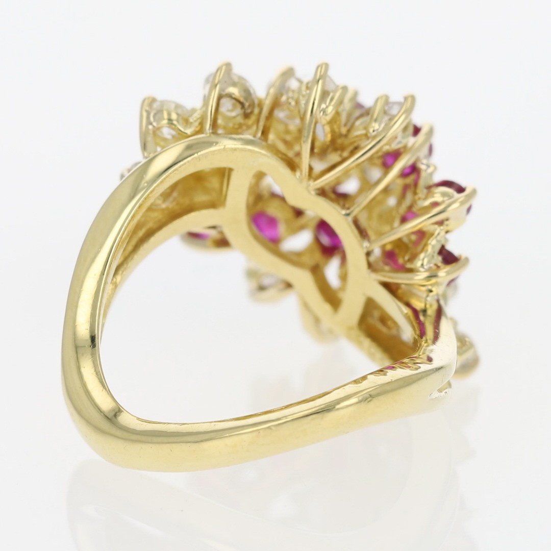 3.29ctw Ruby and Diamond Cluster Statement Ring 18k Yellow Gold Size 6.75