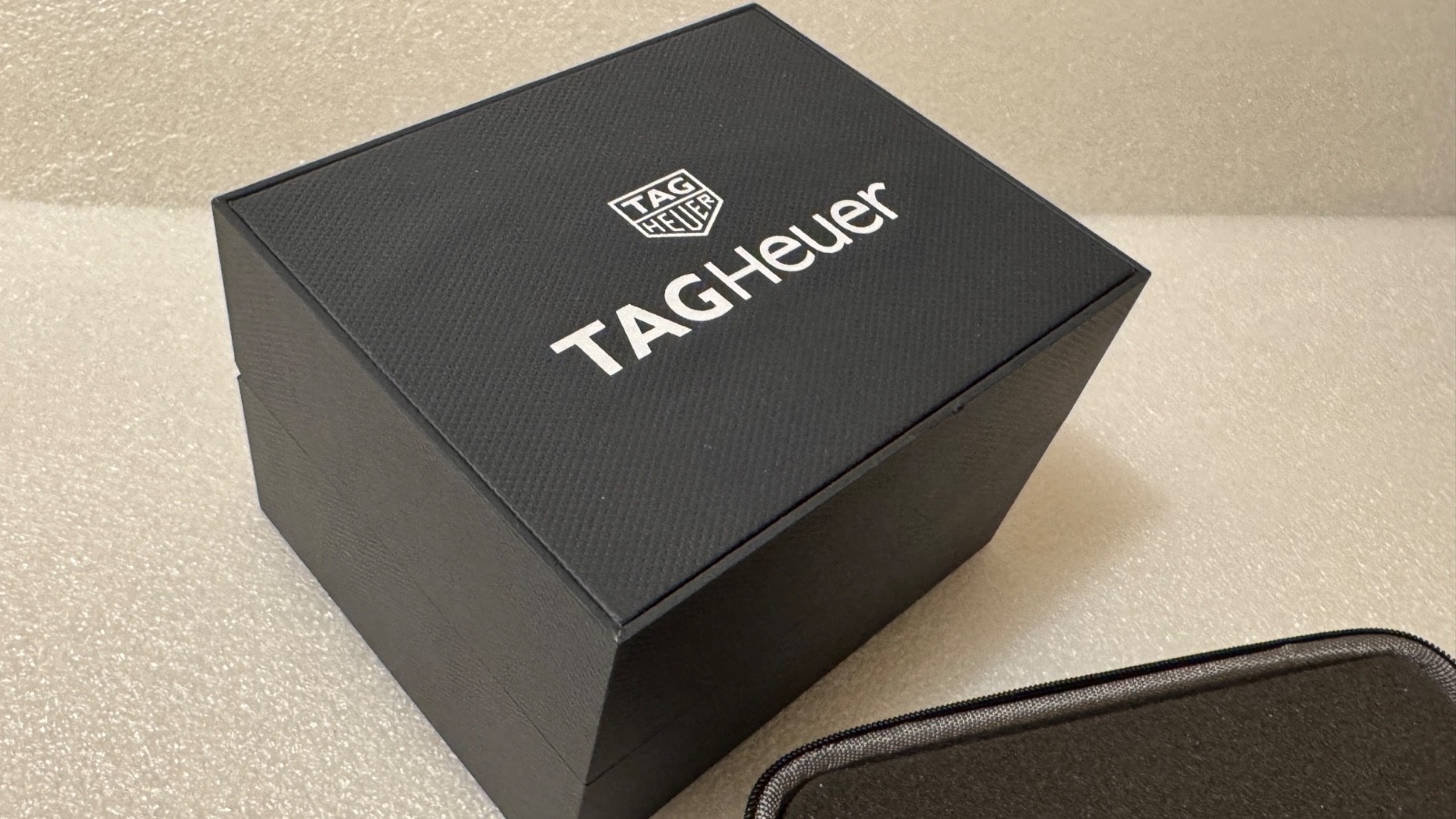 Genuine TAG Heuer Travel Cases Lot + Travel case + User Manual Authentic