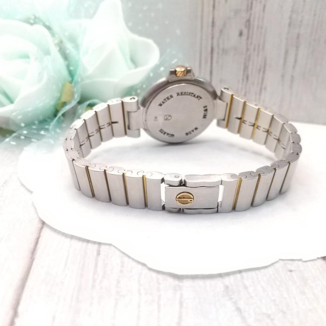 Working Item Dunhill Wristwatch with Date Function Ladies