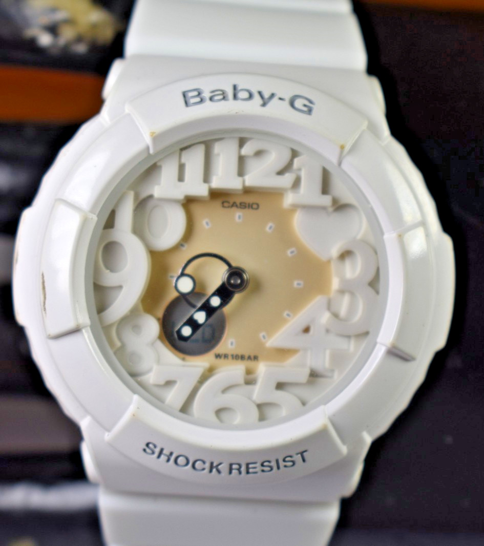 Casio BGA-131 (5194) White/Beige Round Women’s Watch NEW BATTERY!
