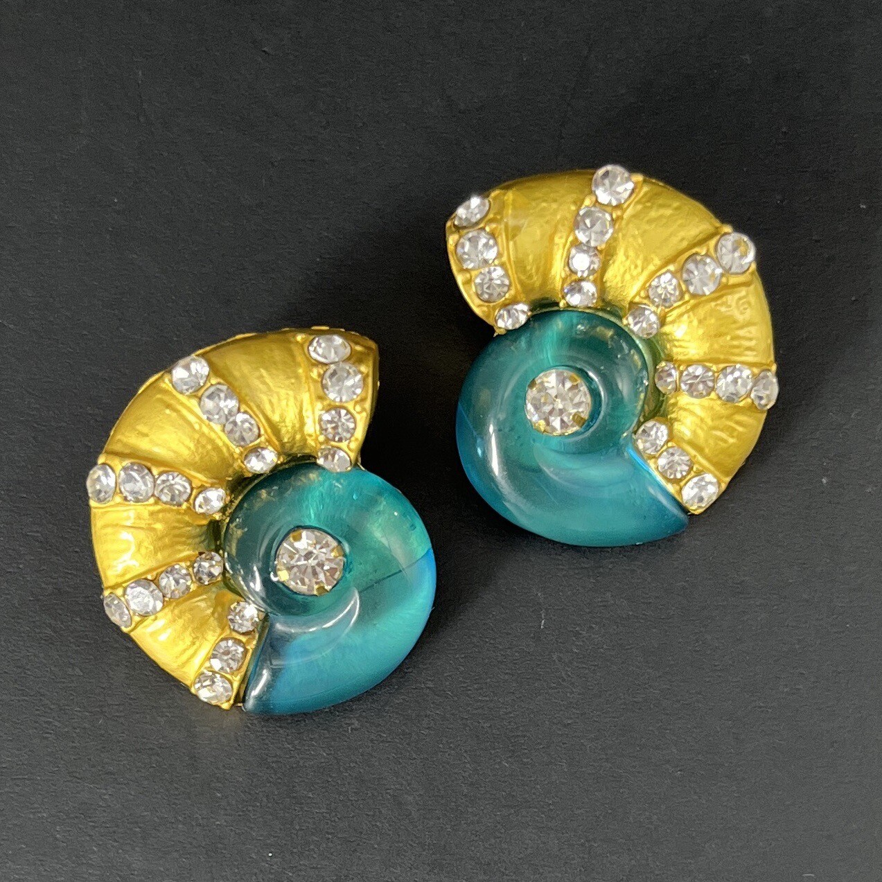 Nautilus Shell Pierced Earrings Gold Tone Teal Gripoix Style Jelly Resin Crystal