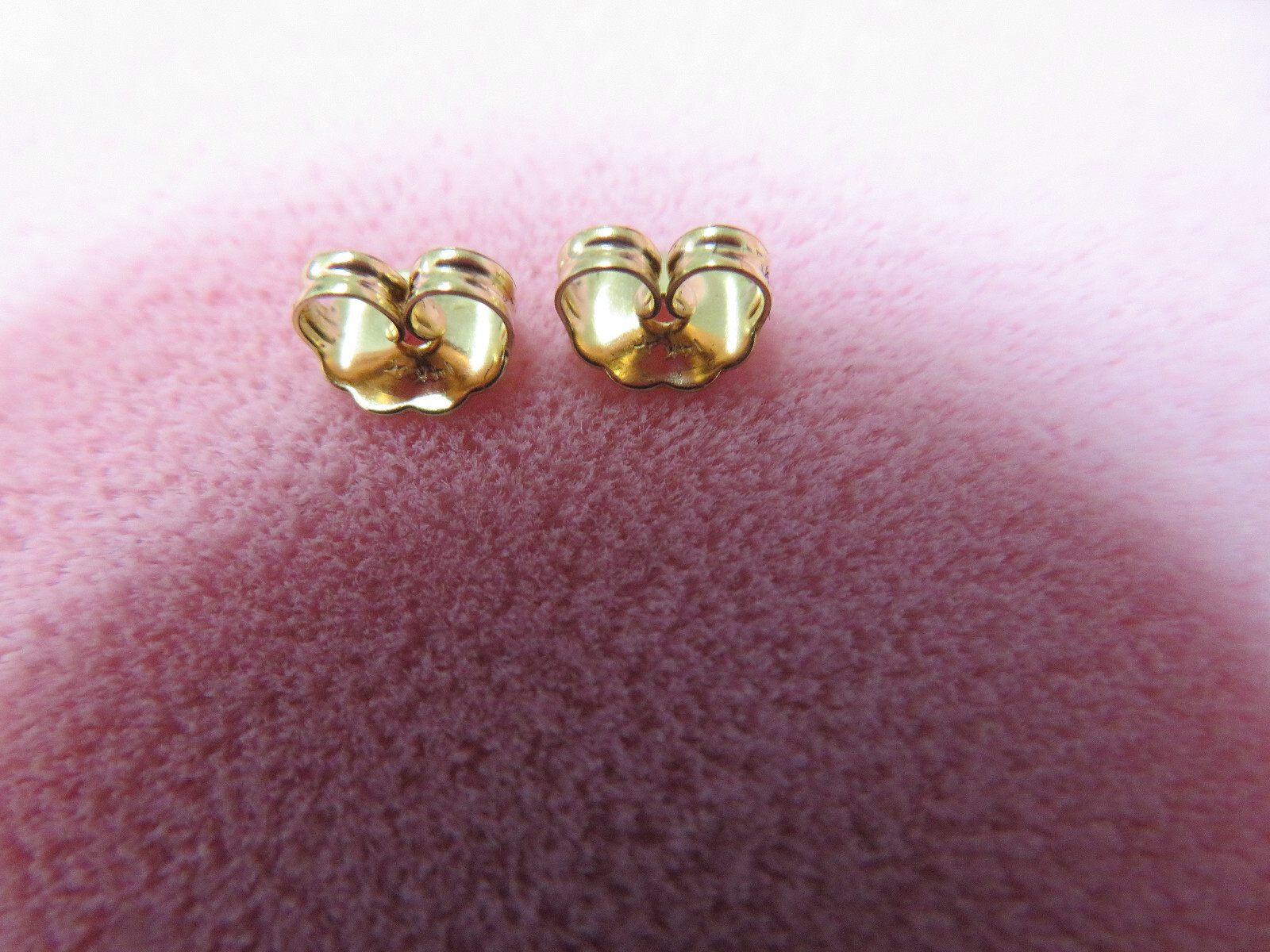 HONORA 14k Solid Yellow Gold 10.3mm Cream Freshwater Pearl Stud Earrings 3.24 G