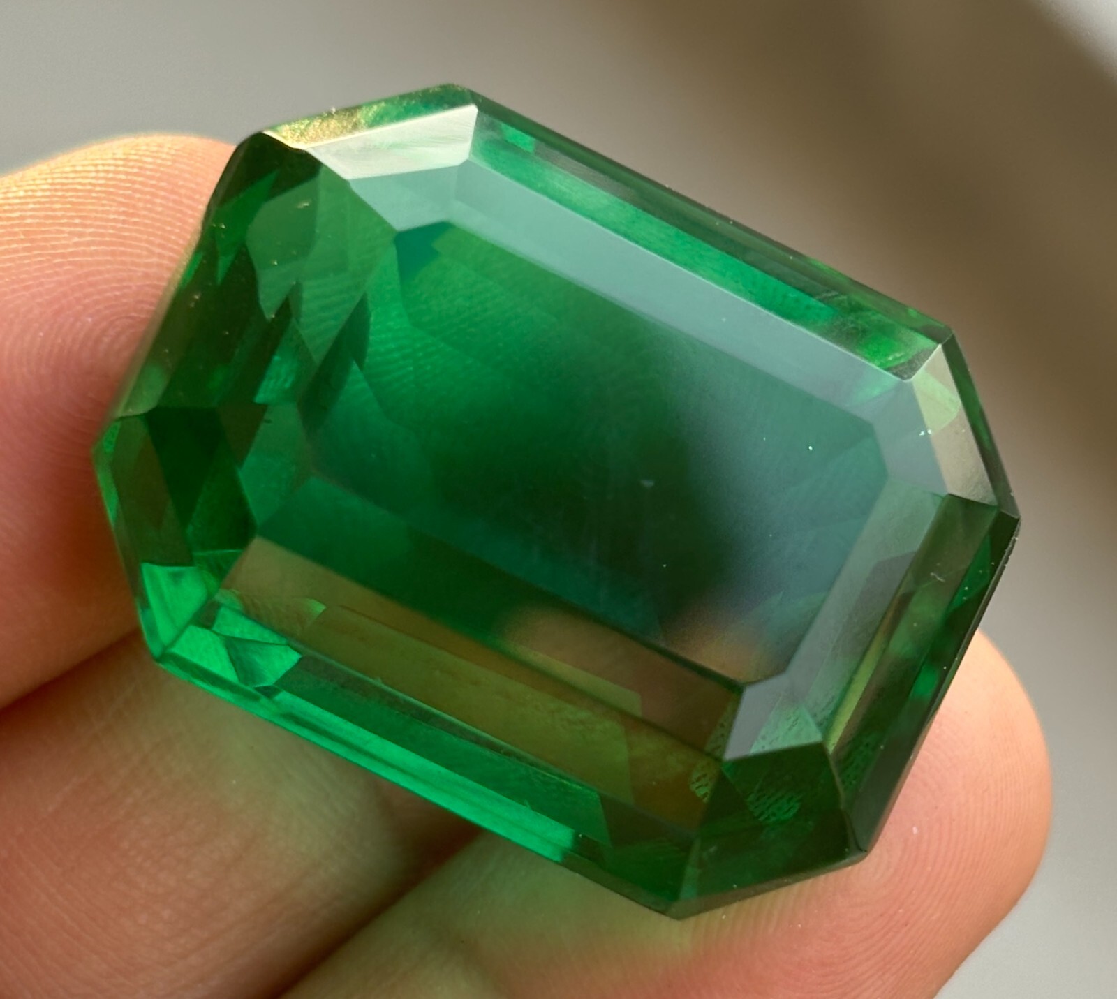 100 Cts Natural Green Emerald Emerald Cut Certified Colombian Loose Gemstone
