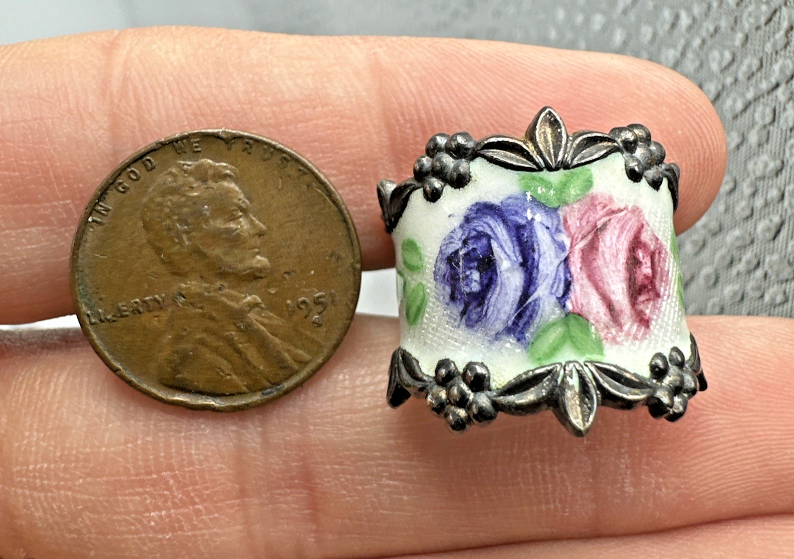 Vtg Vargas Sterling Silver Guilloche Enamel Painted Roses Flower Ring 7.1g Sz 5