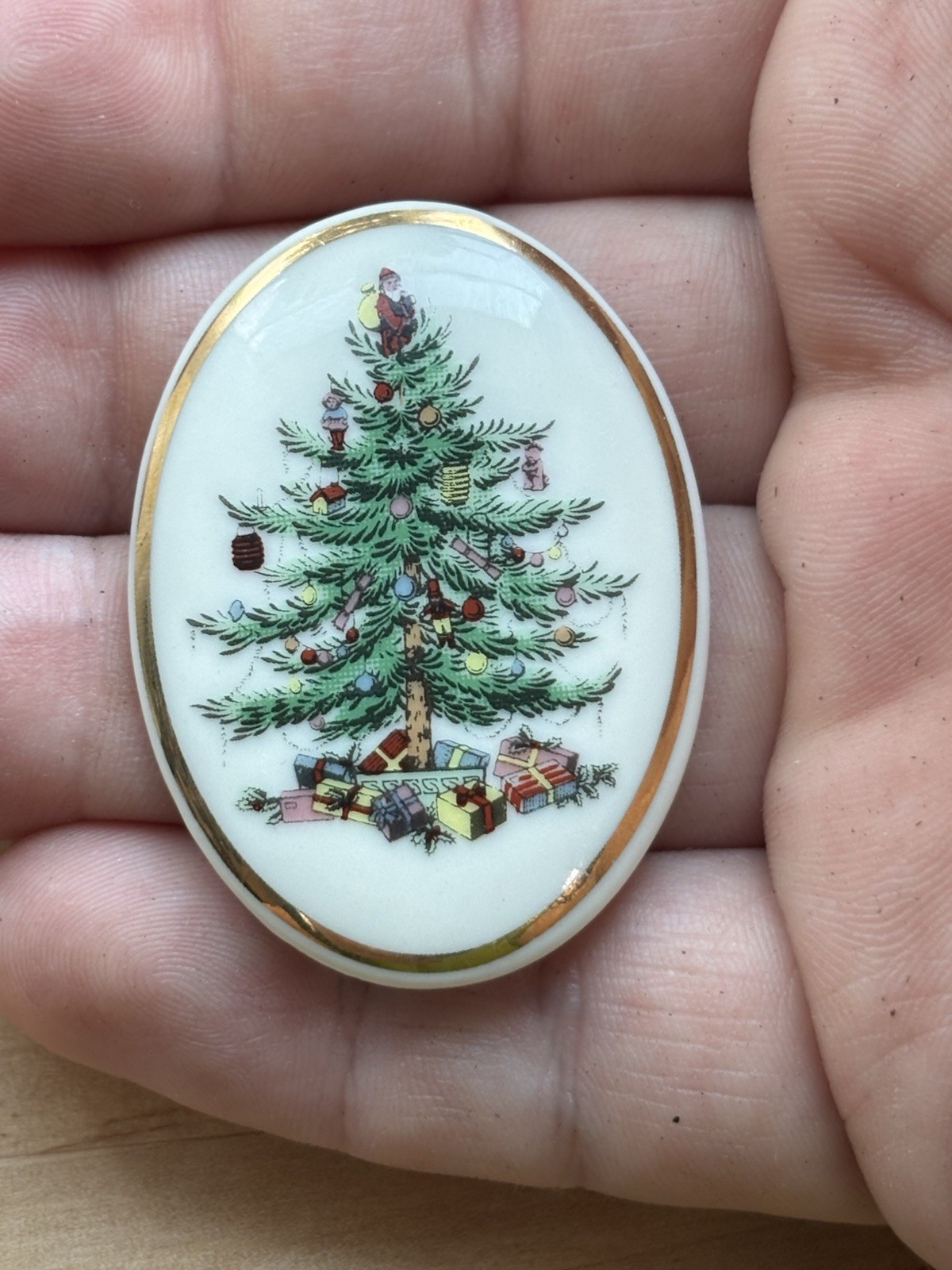 Spode Christmas Tree Oval Porcelain Pin Brooch 1.5 in
