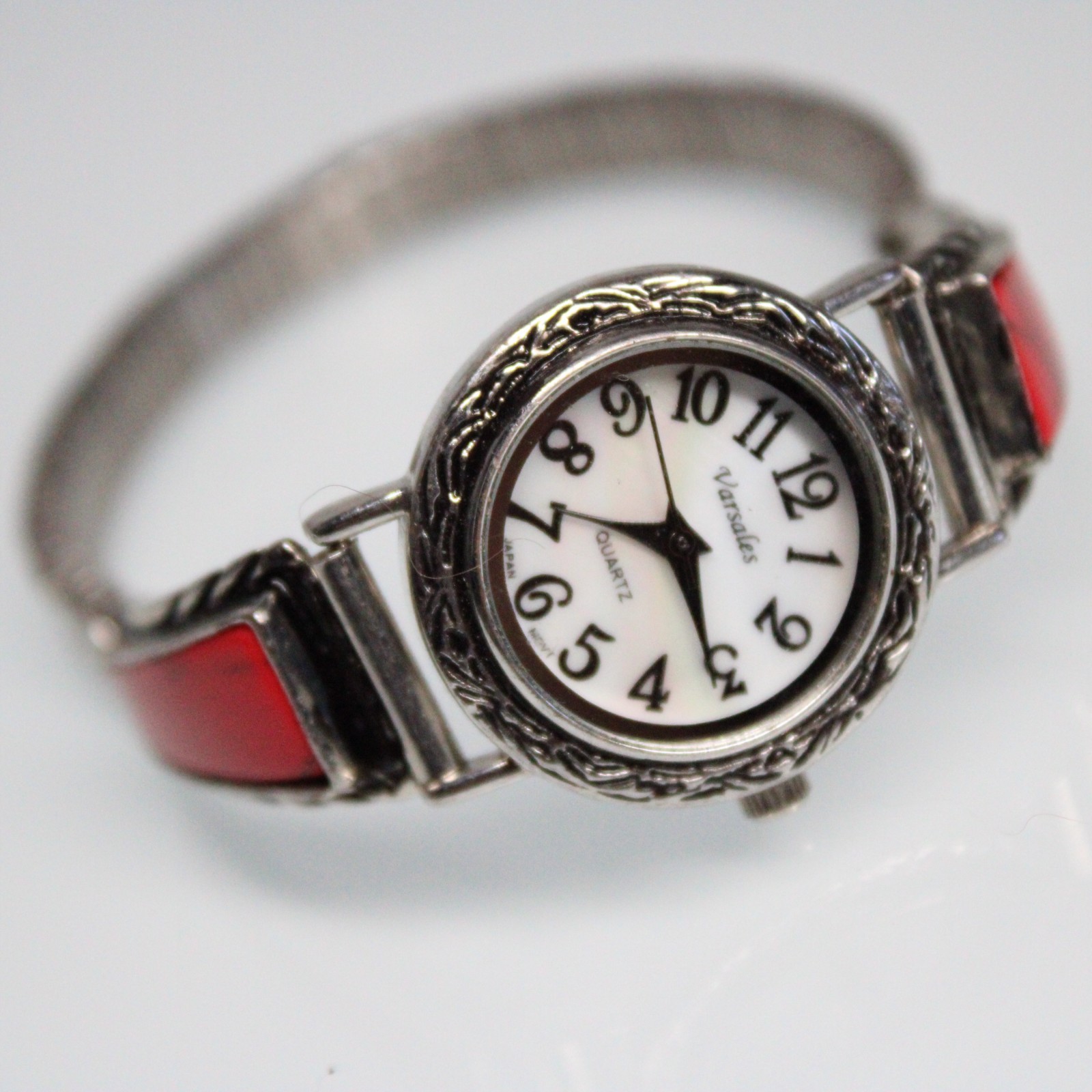 Varsales Women’s Quartz Watch Red Inlay Silver Tone Bracelet Japan Movement