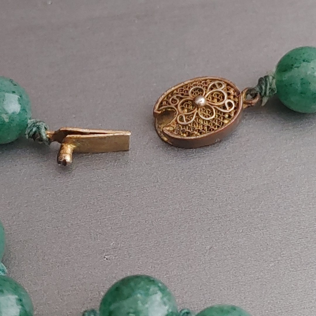 Vintage Chinese Export Green JADE Beaded Necklace Knotted 9mm 23”