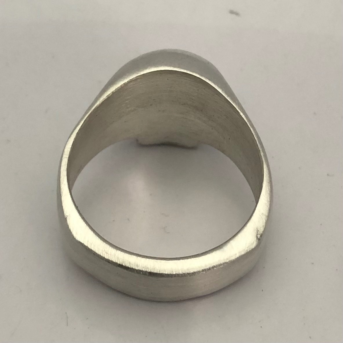 MJG STERLING SILVER KR SKULL RING. /ruby eyes. SZ 10. 18 GR. STREET FINISH