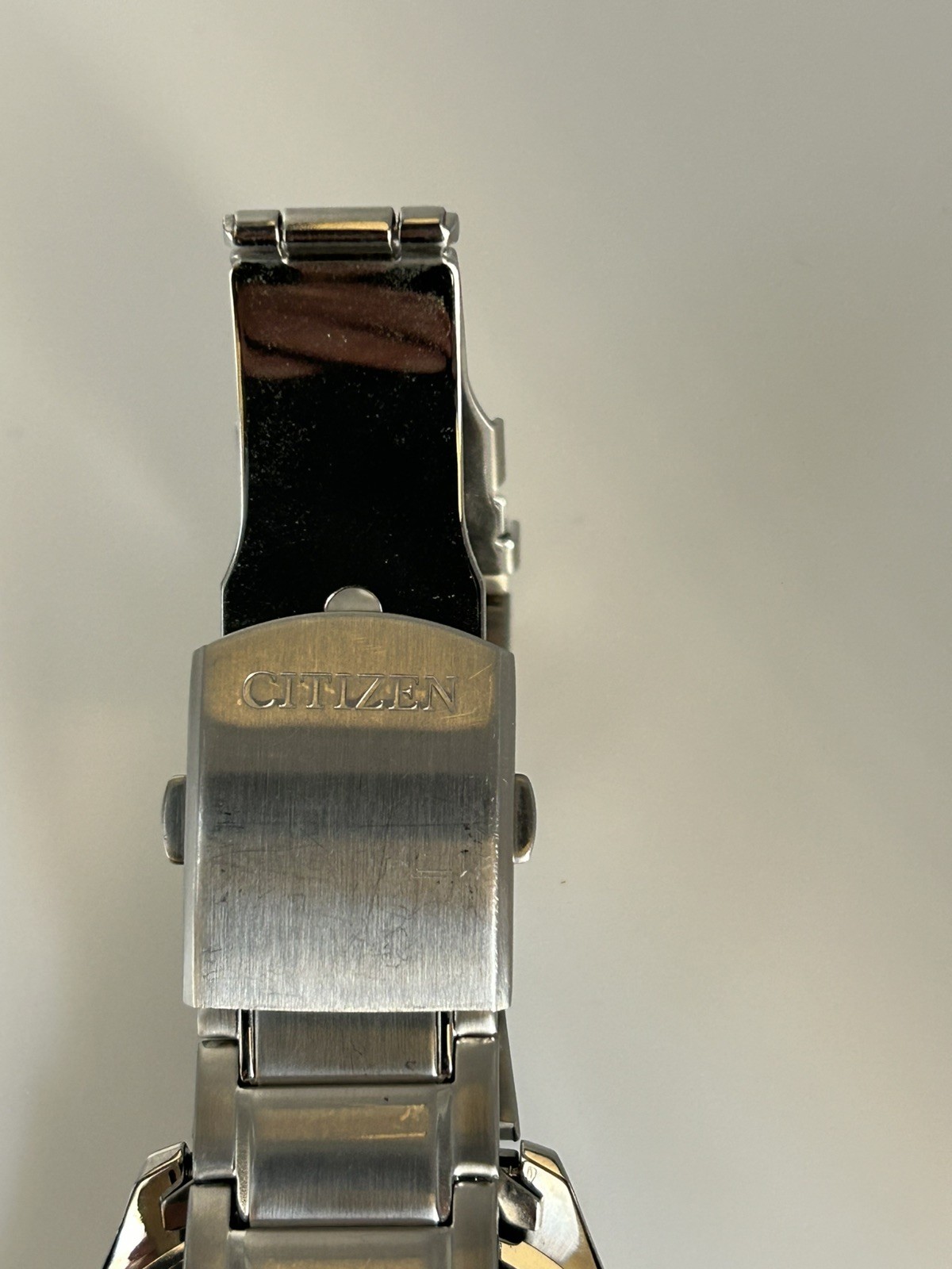 Citizen Eco-Drive E111-R010654 Stainless Steel Mens Watch