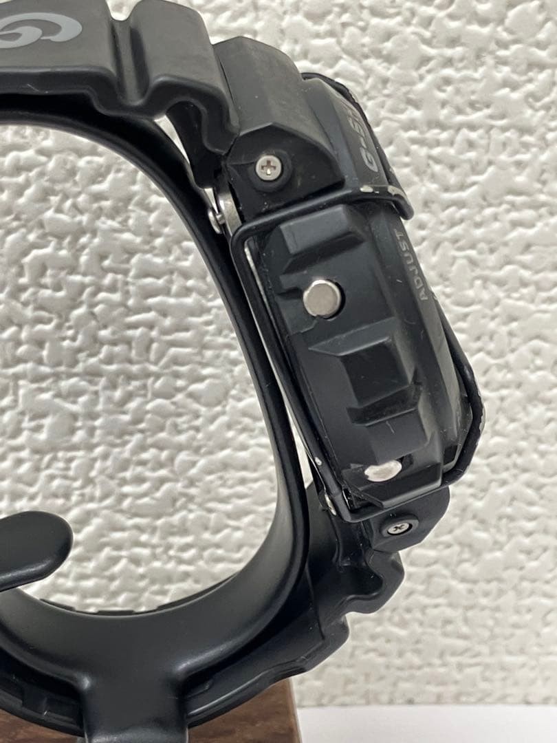 G-SHOCK DW-6900U-1JF with bumper ♡