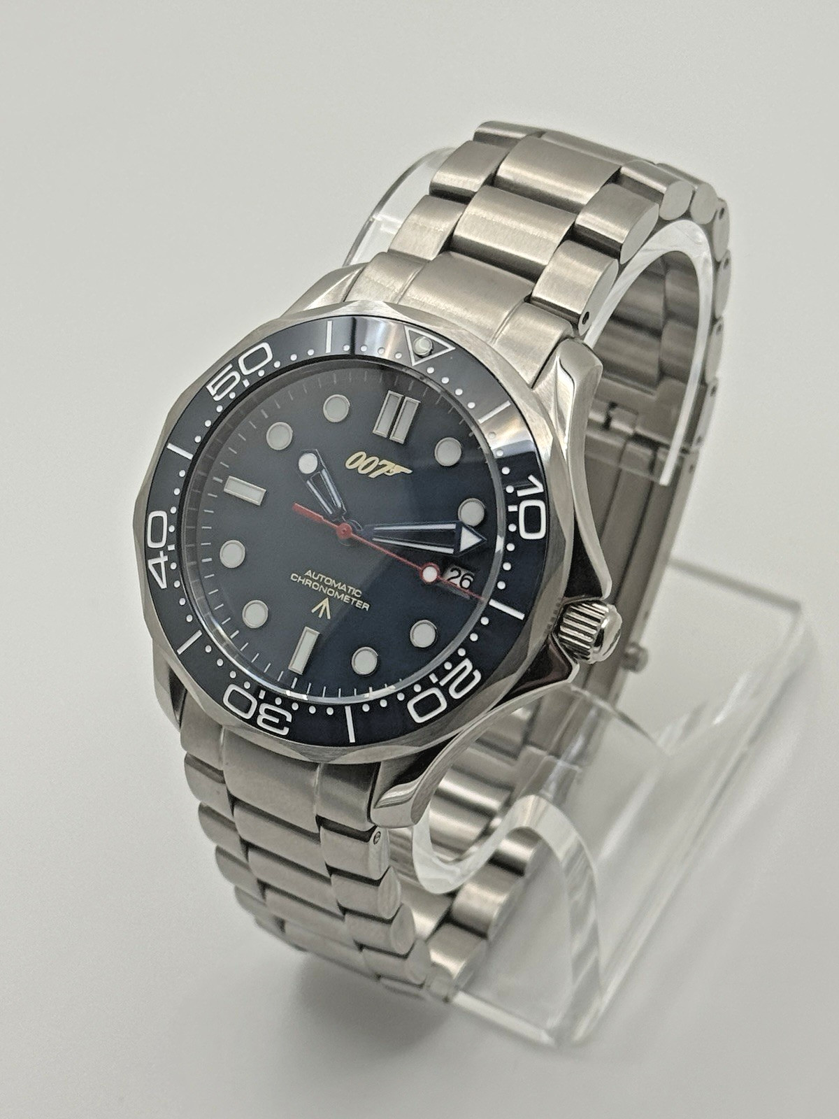 James Bond 007 “Casino Royale” NH35 Auto Watch Blue Dial Diver 100m 41mm