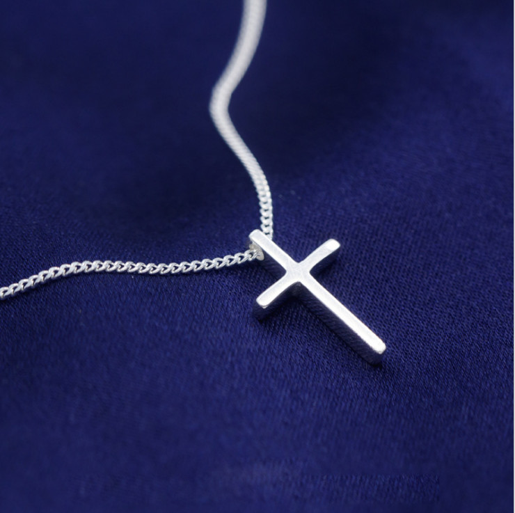 NEW Women’s 925 Sterling Silver Cross Plain & Simple Pendant Adjustable Necklace