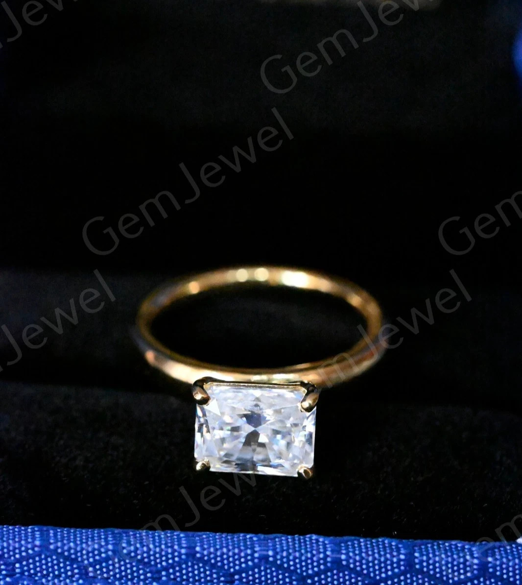 1.60CT Round Cut Earring & 2.15 CT Radiant Cut White VVS1 Diamond Ring