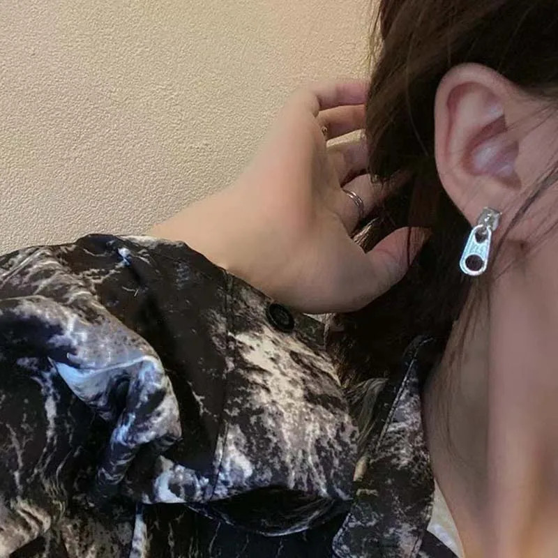Design Zipper Head Stud Earrings for Women Men Hollow Out
