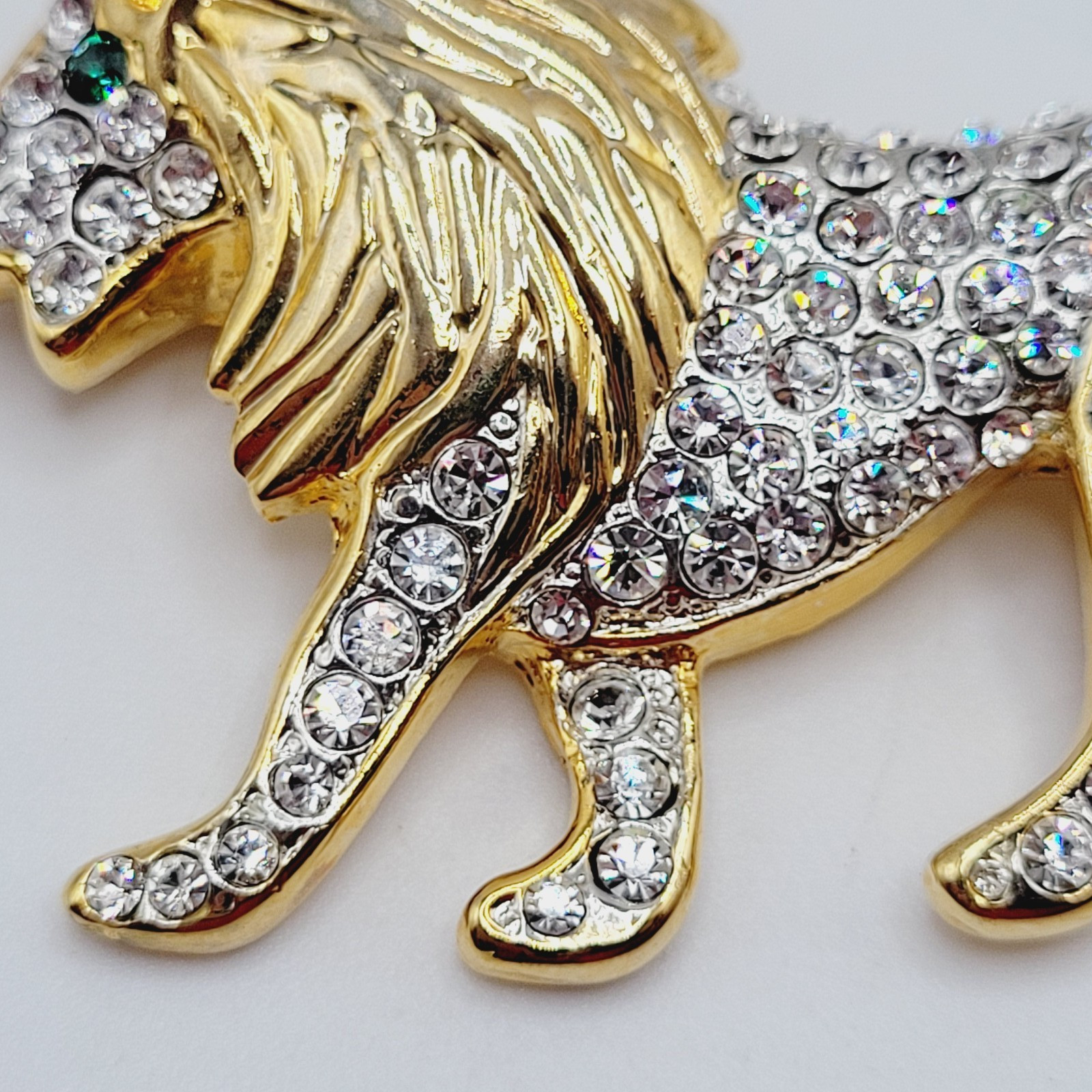 Lion Walking Curled Tail Green Eye Pave Sparkling Crystal Gold Tone Vtg Brooch