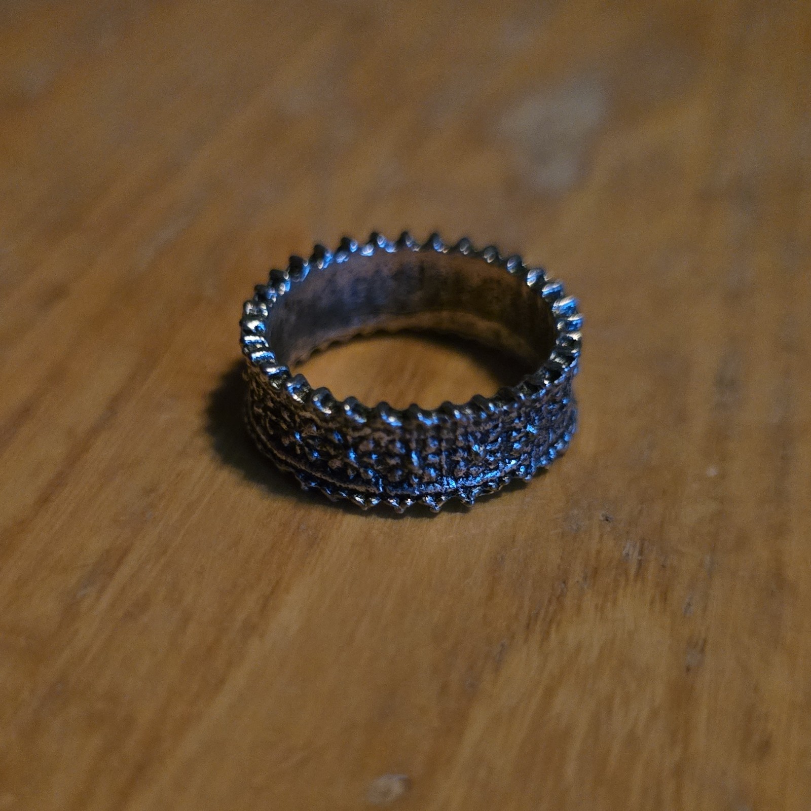 Silver Tone Textured Studded Metal Band Ring Size 4.75 No Stone