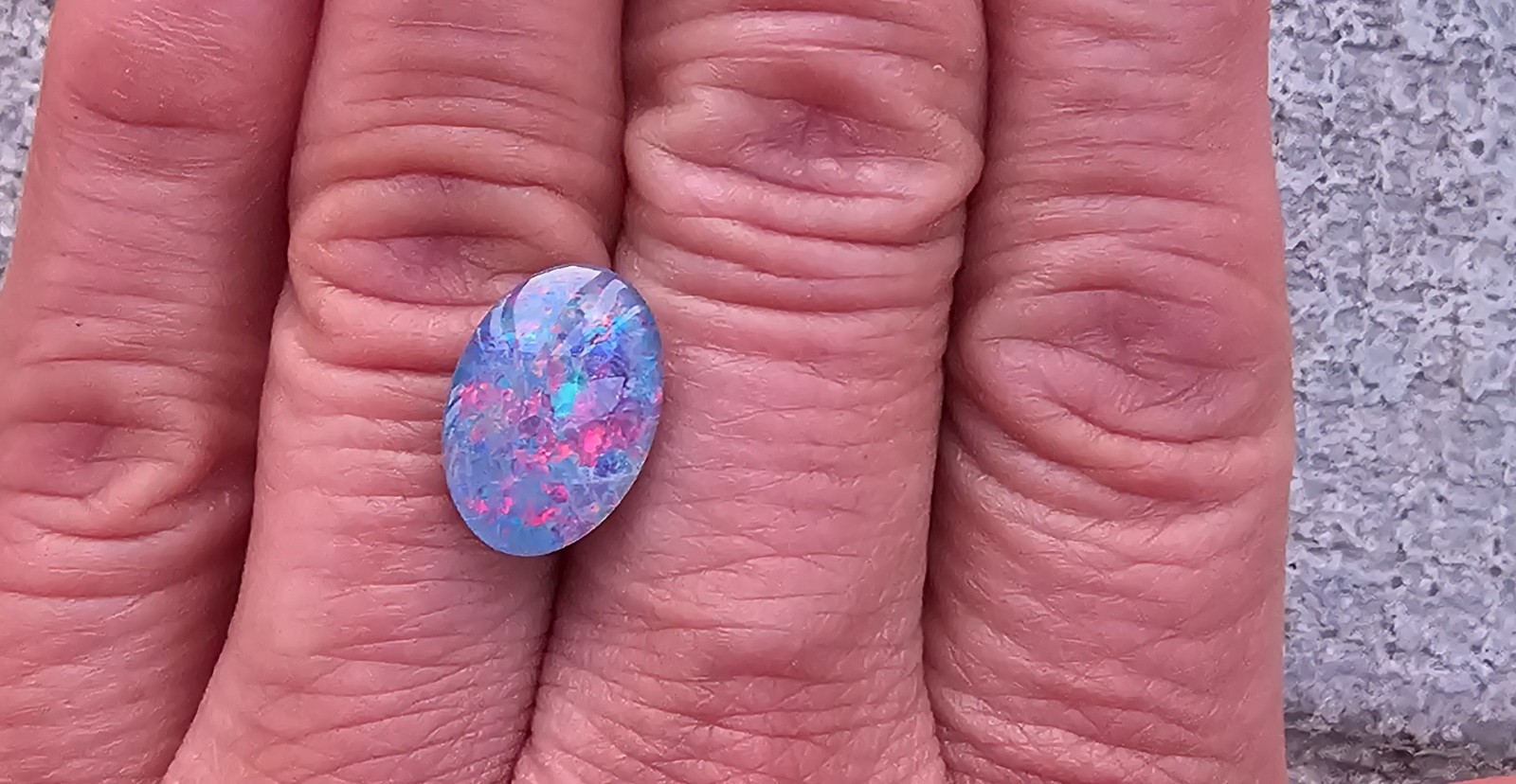 Opal triplet 14.2×10.1mm Oval Loose Stone