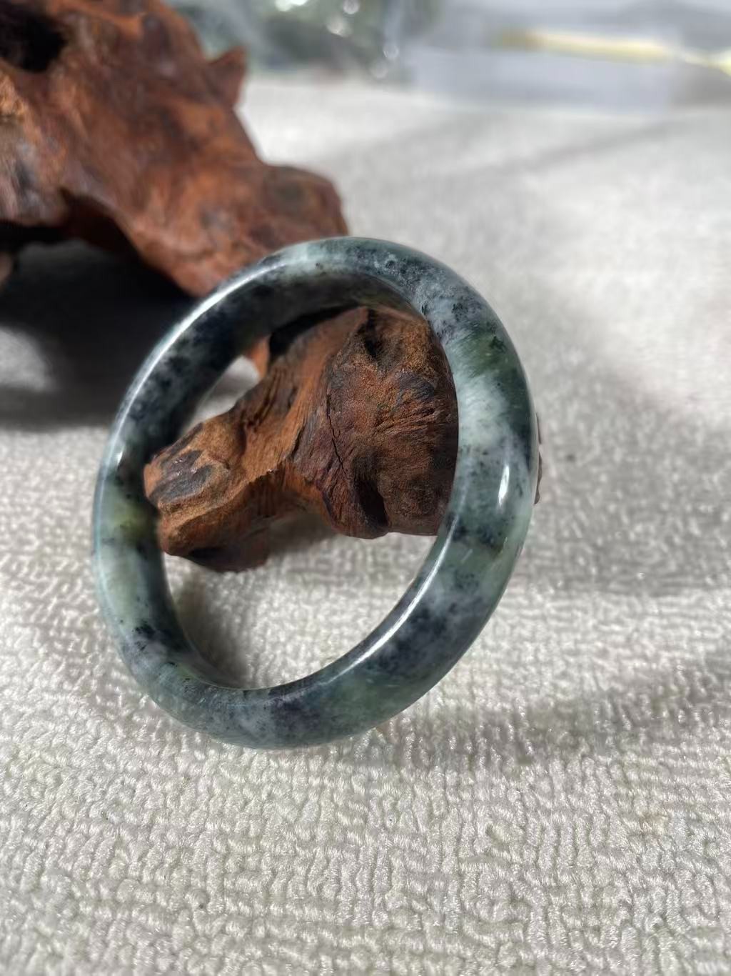 Stormy Green and Gray Bangle — Organic Pattern Round Bracelet(2332)