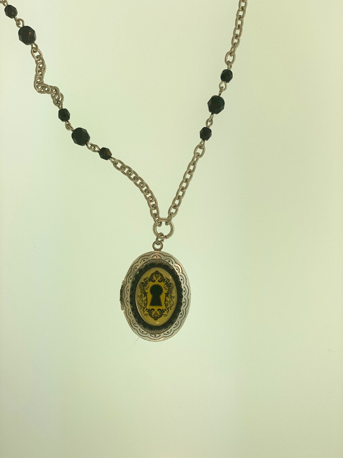 Classic Hardware Small Keyhole Oval Pop Art Locket Necklace
