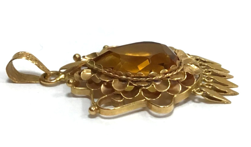 MA3) 19k Portuguese Gold 7.0 Grams Large Pear-cut Yellow Stone Pendant 2″ Length