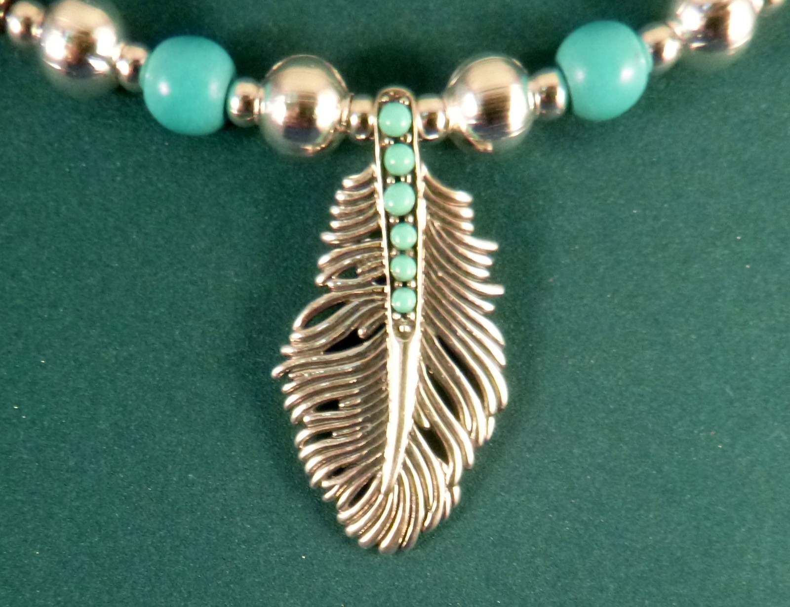 Sterling Silver TURQUOISE Southwest FEATHER PENDANT, 15.5″ bead choker necklace