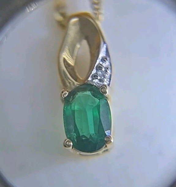 10k Yellow Gold 20″ Neckalce With 10k Emerald And Diamond Accent Pendant
