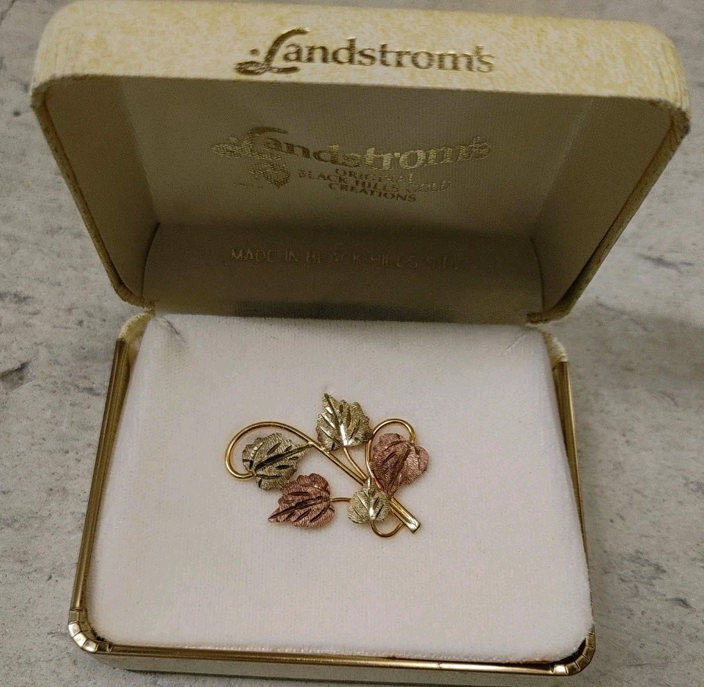 Vintage Landstrom’s Black Hills 10k Tri-Color Gold Grape Leaf Brooch