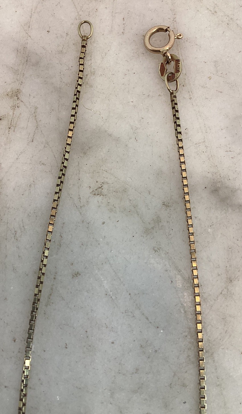 Vintage 14K Gold Box Chain Necklace 14.75” Long 2.53 Grams