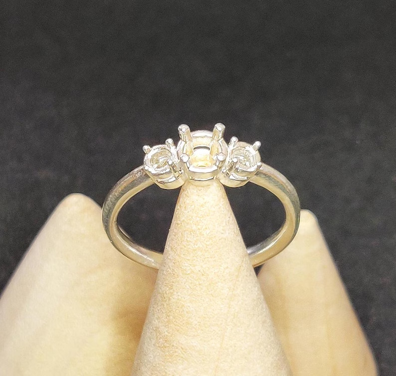 925 Sterling Silver 3-Stone Round Cut Gem Prong Setting Ring Adjustable Jewelry