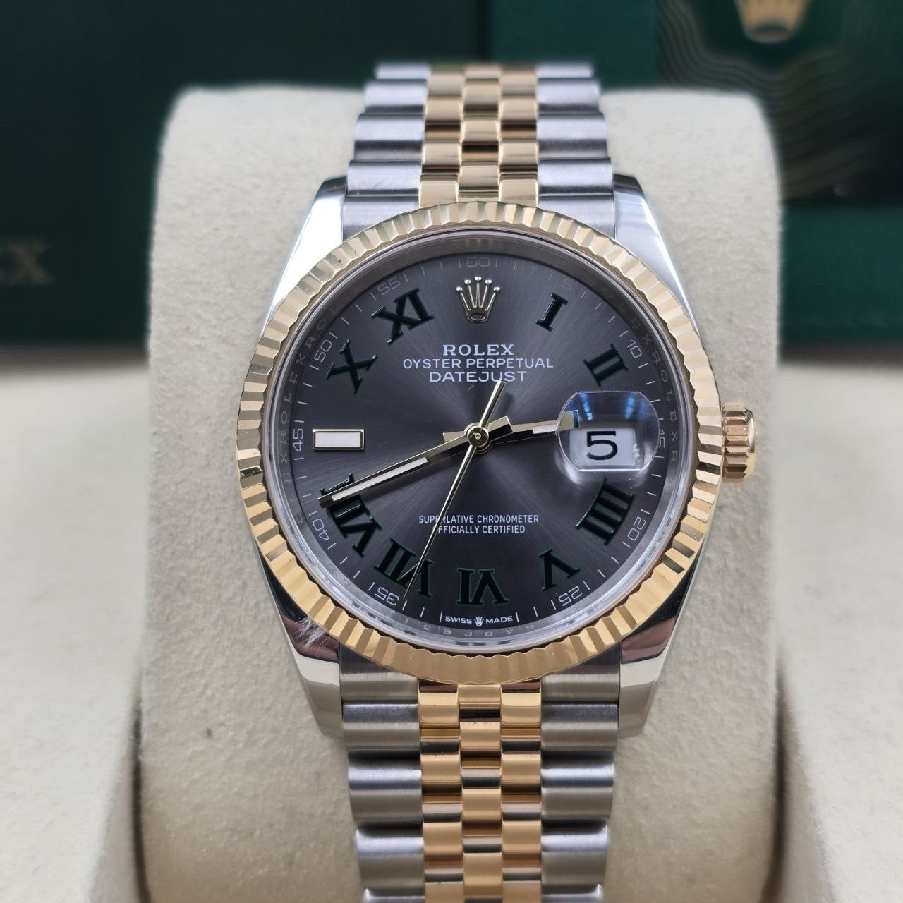 PAPERS 2025 Rolex Datejust 36mm Wimbledon Yellow Gold Fluted Jubilee 126233 BOX