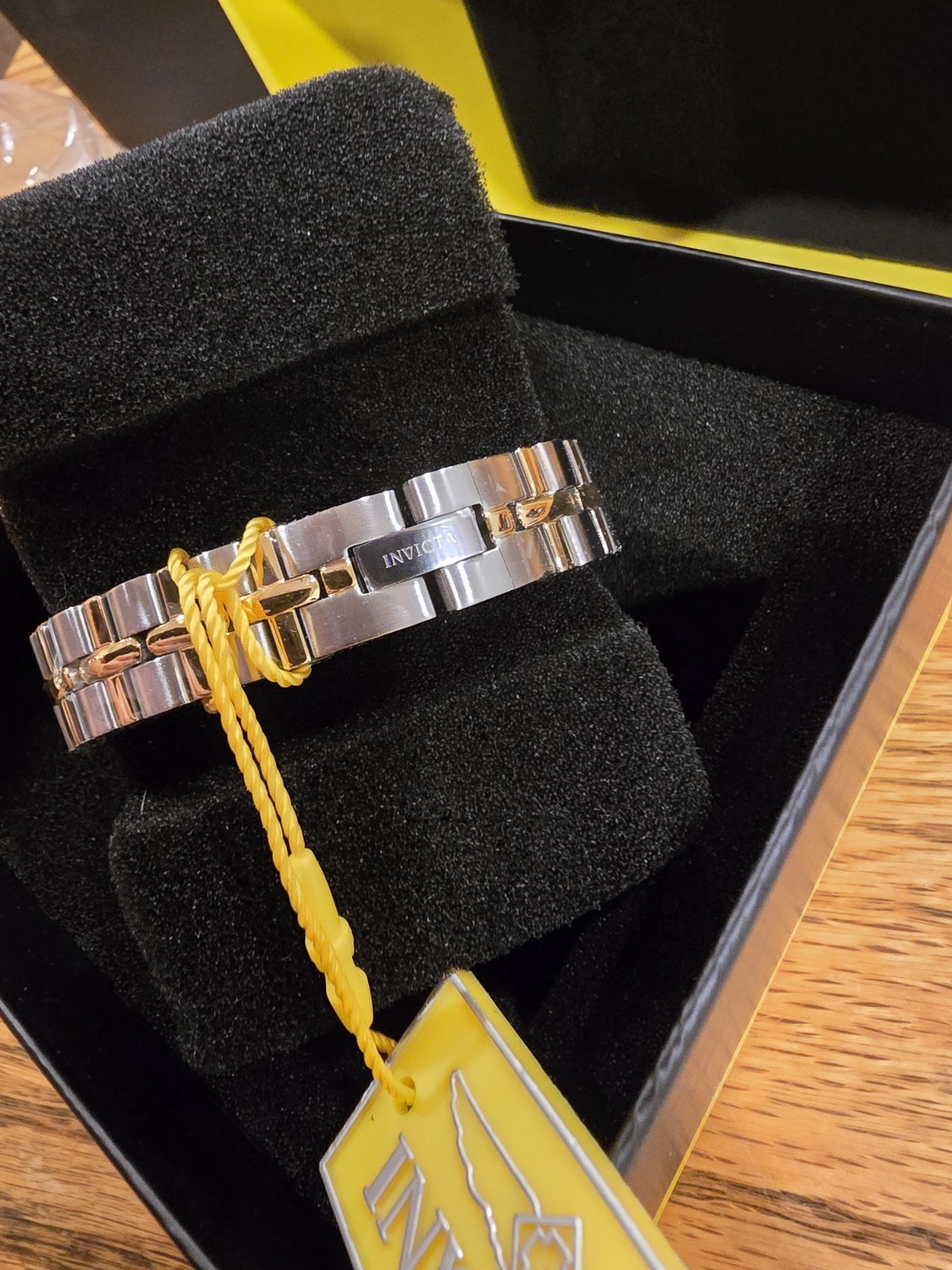 Invicta Women’s Wildflower Two tone/White Dial 21.5mm Gold/SS 0133 New!!