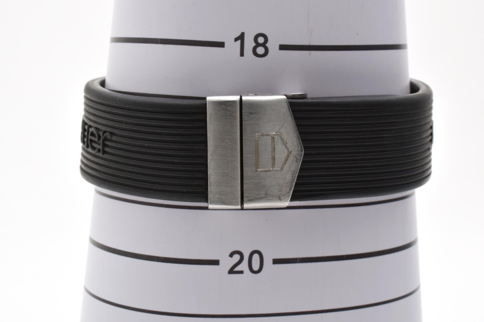 TAG HEUER Formula 1 WAU1110 Vintage Quartz Men’s Watch Date black Dial