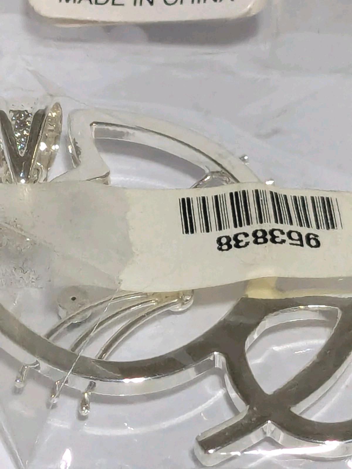 NWT Best Silver Tone Outline Cat Pendant With Black Faceted Acrylic Eyes. 2.25″