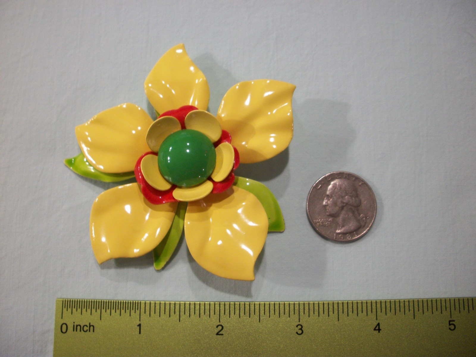 ViNTaGE HUGE 3″ MeTaL ENaMeL **ViBRaNT YeLLoW/GReeN/ORaNgE** FLoWeR PiN (NICE)!!