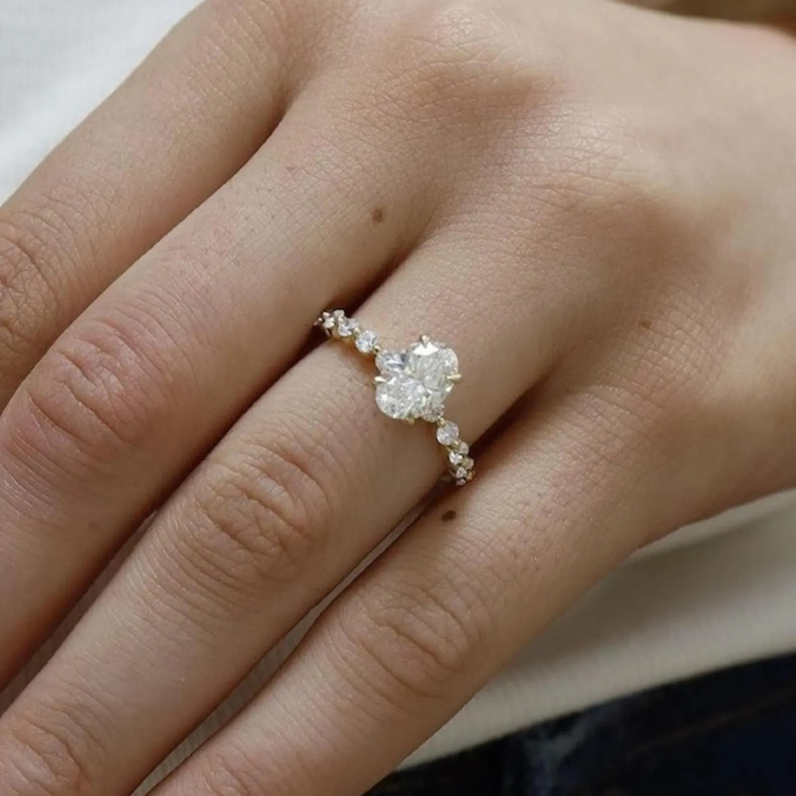 1.50 Ct Oval Cut Lab Grown Diamond Engagement Ring 10K Solid Gold IGI Certified