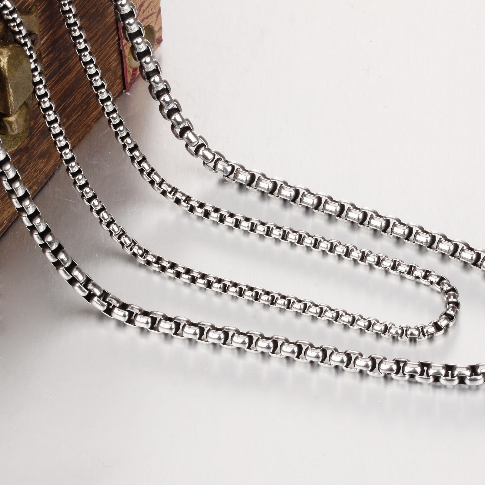 USA Stock 2mm 28″ Stainless Steel Square Rolo Link Chain Box Chain Necklace